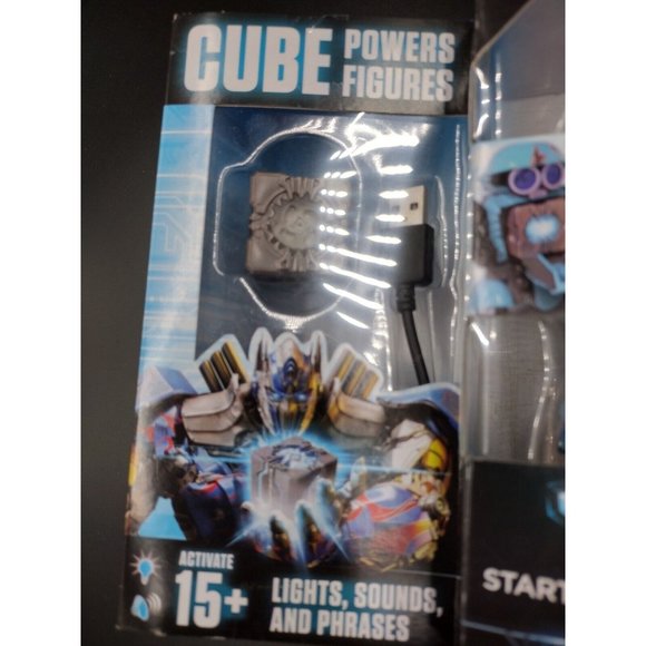Hasbro Transformers Cube Powers Figures AllSpark Tech Autobot Sqweeks Starter - Picture 9 of 9